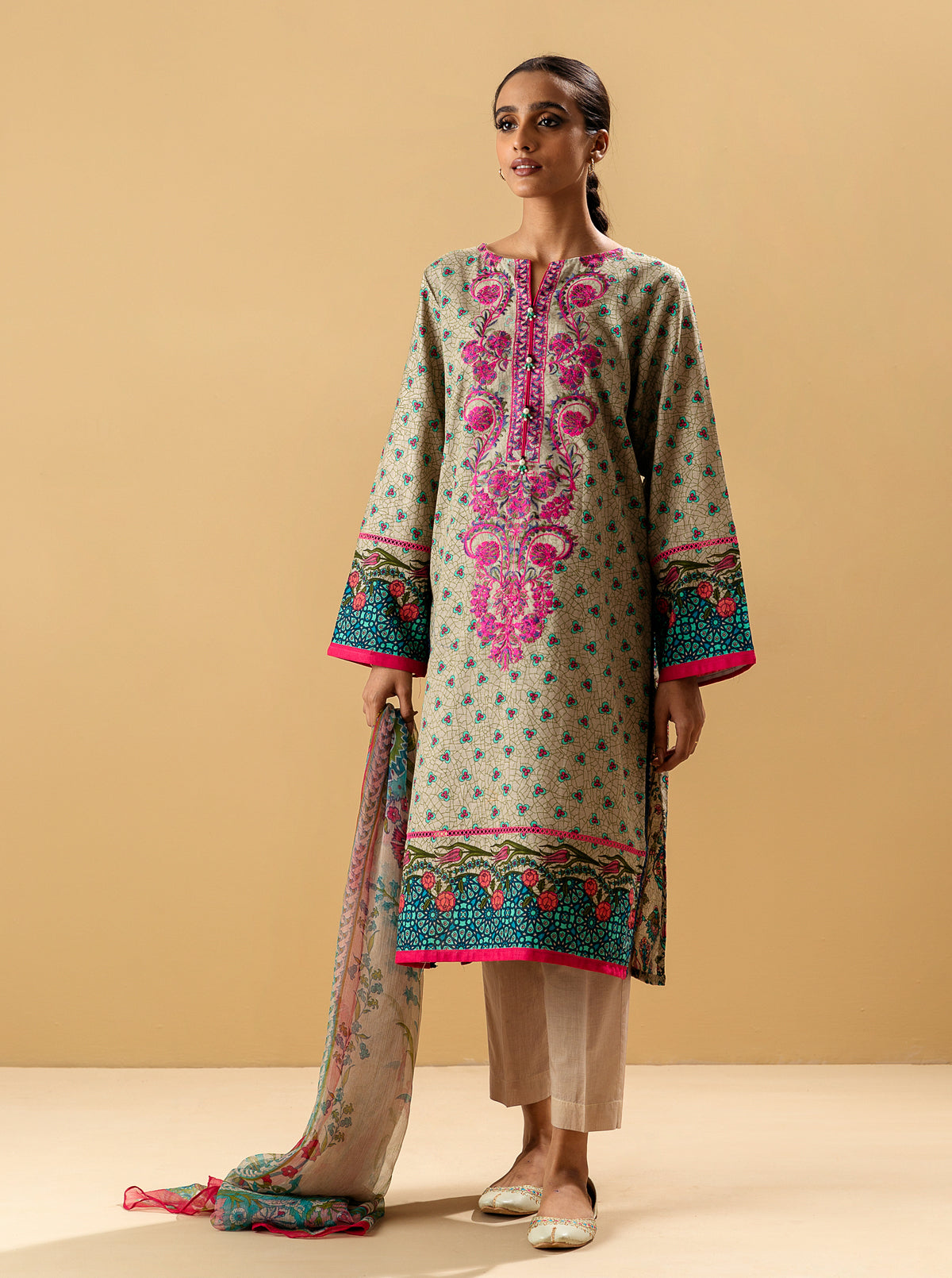 3 Piece - Embroidered Khaddar Suit - Verdant