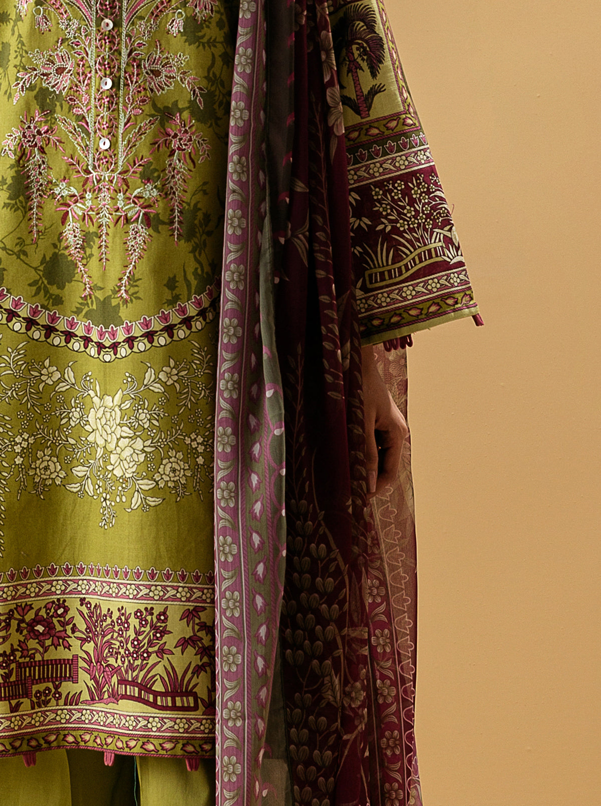 3 Piece - Embroidered Khaddar Suit - Dusky Bloom