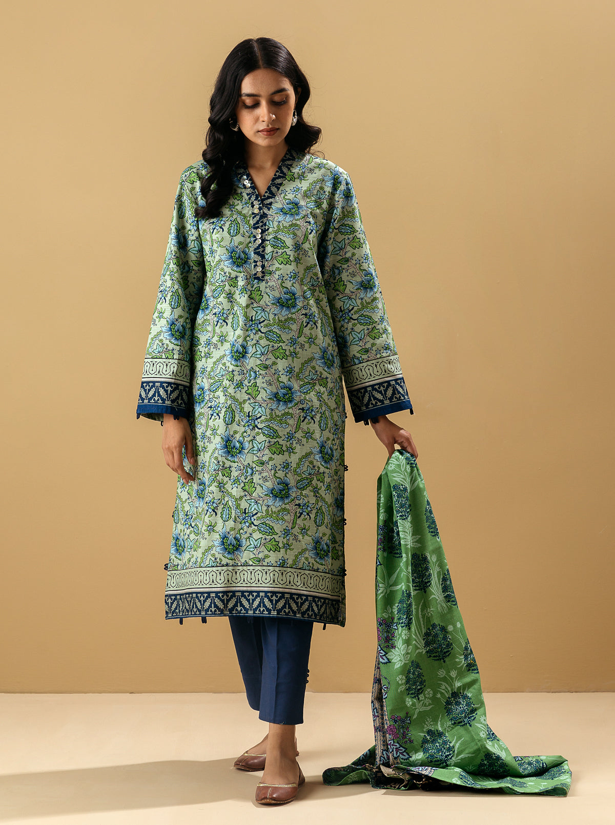 3 Piece - Printed Khaddar Suit - Verdant Bloom