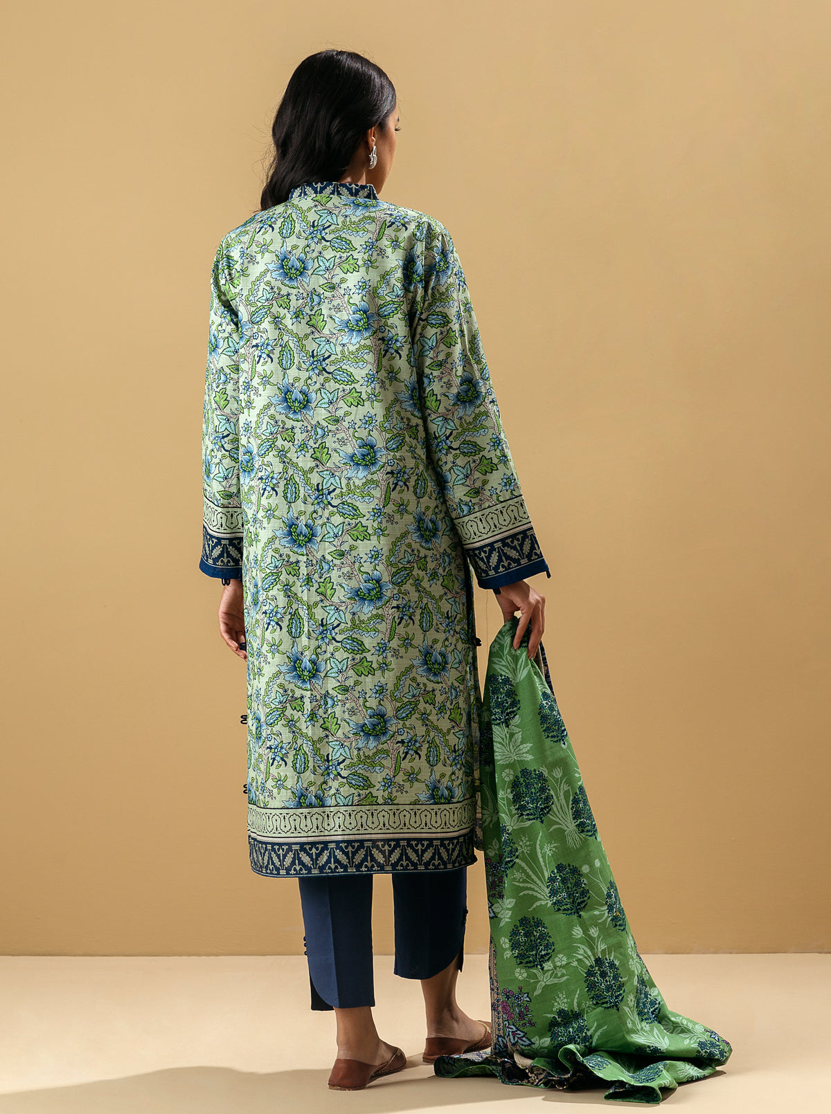 3 Piece - Printed Khaddar Suit - Verdant Bloom
