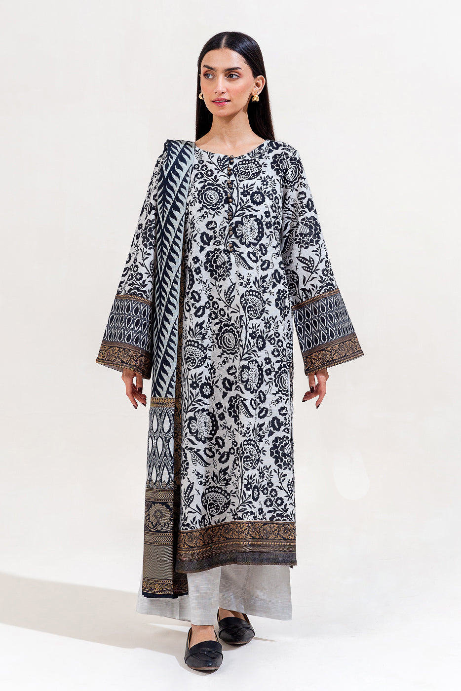 3 Piece Printed Khaddar Suit-Monochrome Pitch (Unstitched)