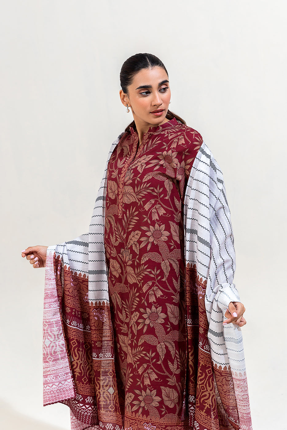 3 Piece Printed Khaddar Suit-Regal Radiance (Unstitched)