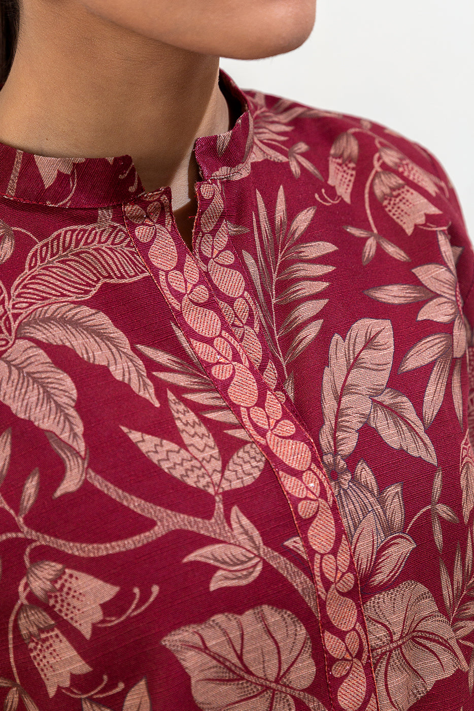 3 Piece Printed Khaddar Suit-Regal Radiance (Unstitched)