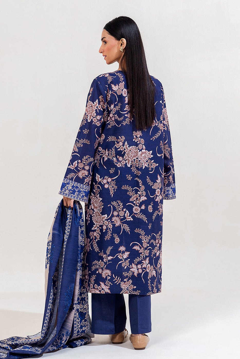 3 Piece Printed Khaddar Suit-Berry Bloom (Unstitched)