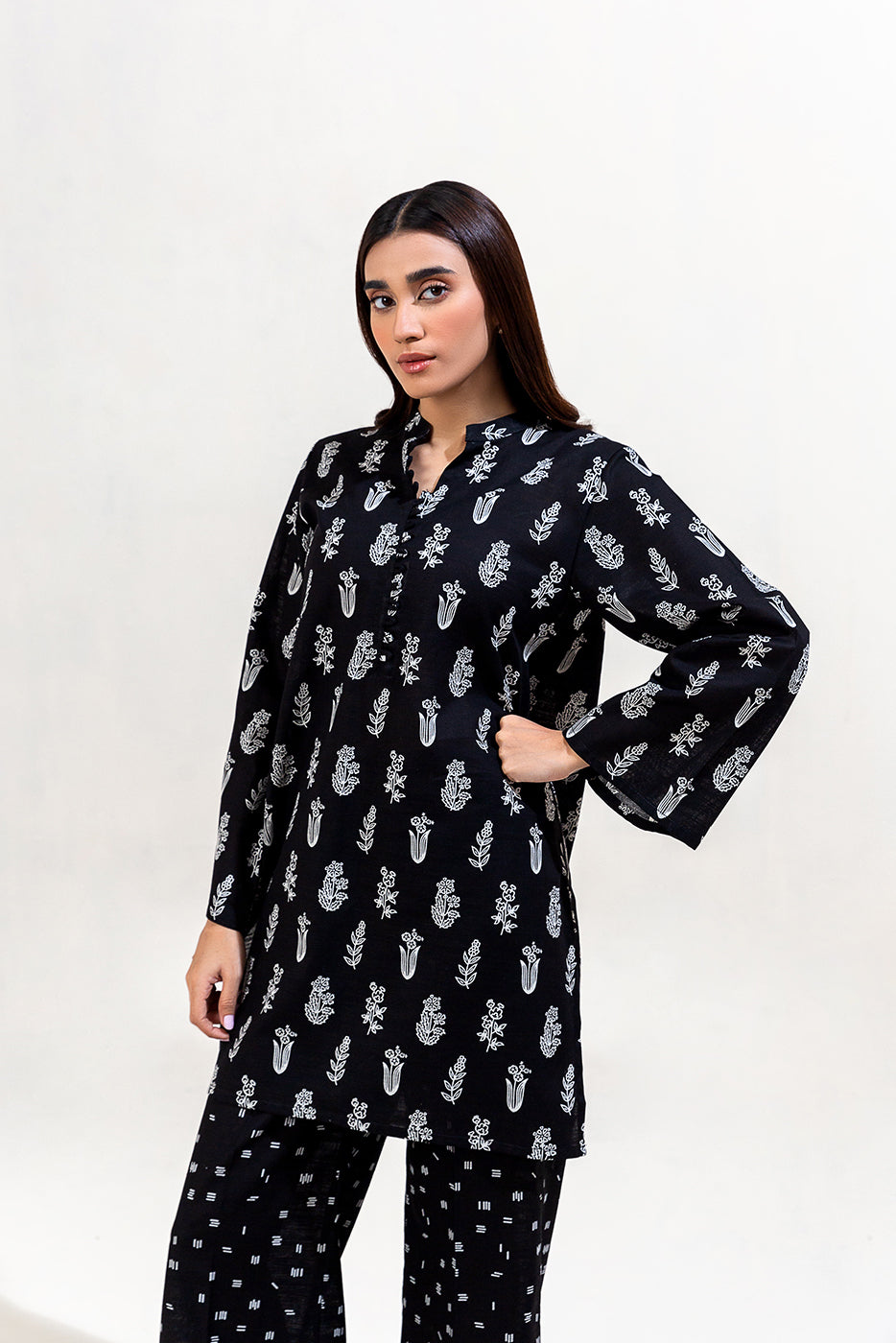 2 Piece Printed Khaddar Suit-Raven Grace (Unstitched)