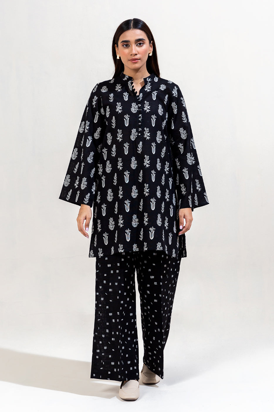 2 Piece Printed Khaddar Suit-Raven Grace (Unstitched)