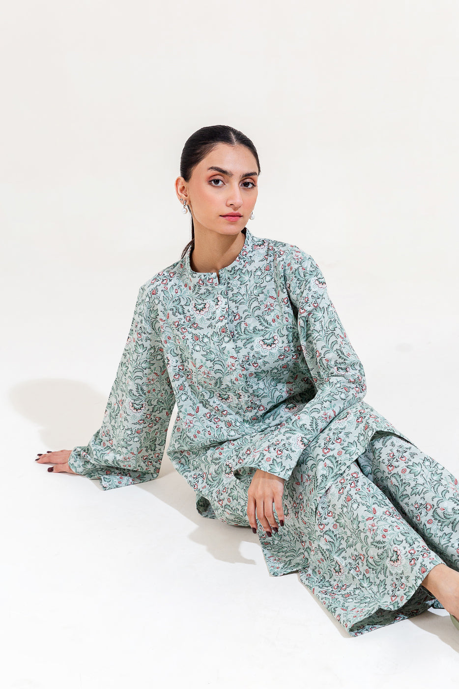 2 Piece Printed Khaddar Suit-Jacobean Pearl (Unstitched)