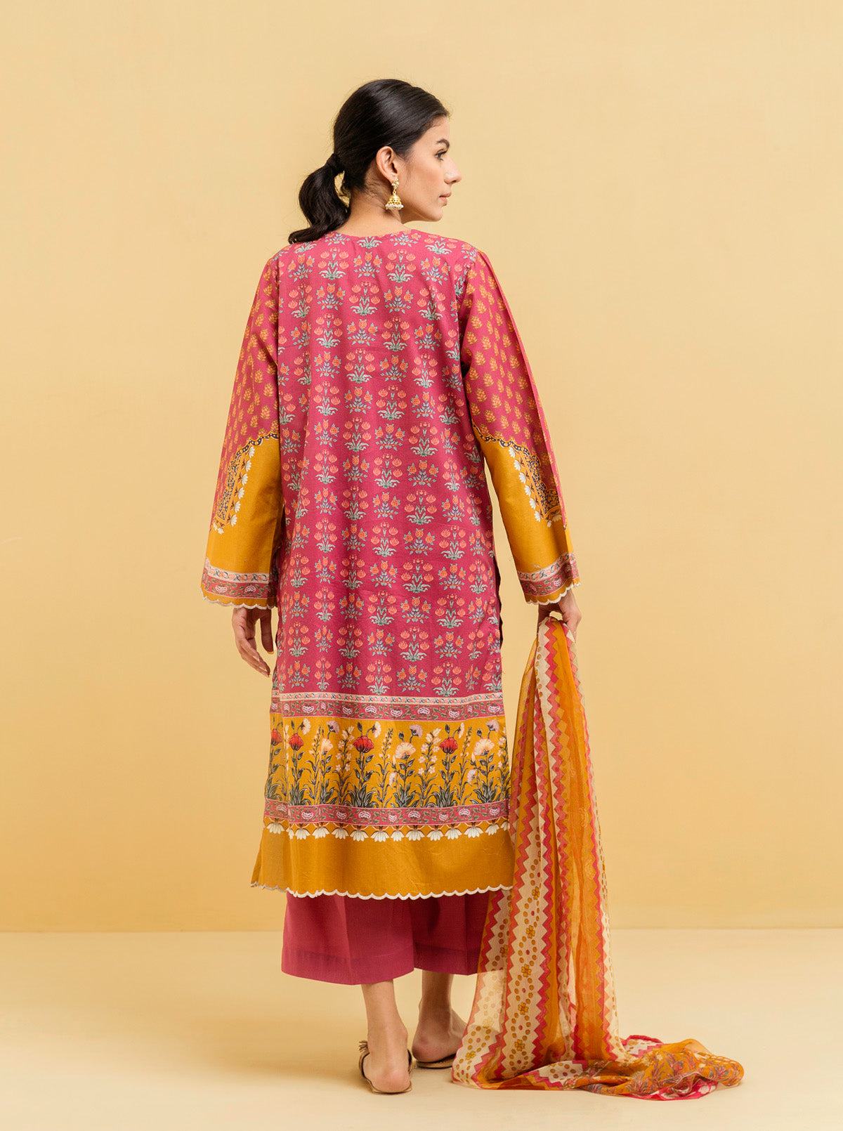 3 Piece - Printed Lawn Suit - Blooming Bouquet