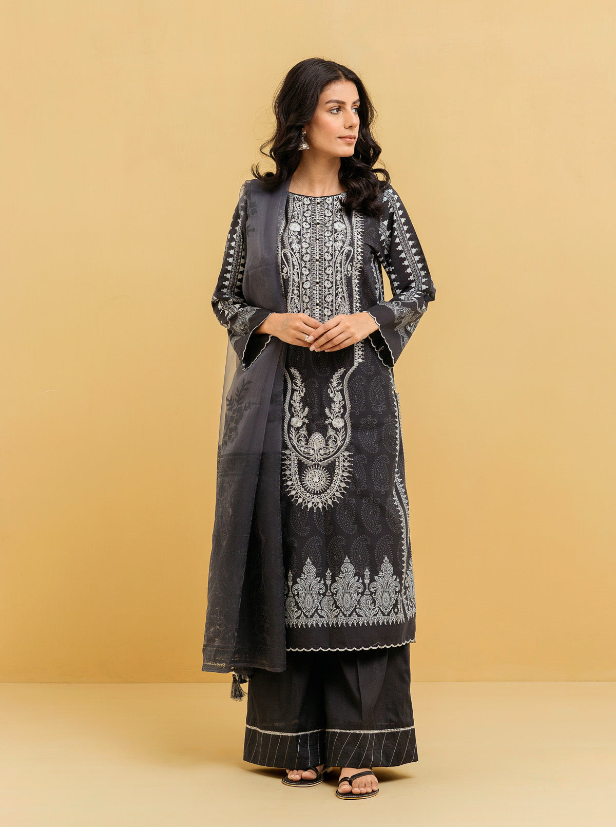 3 Piece - Embroidered Lawn Suit - Midnight Dust