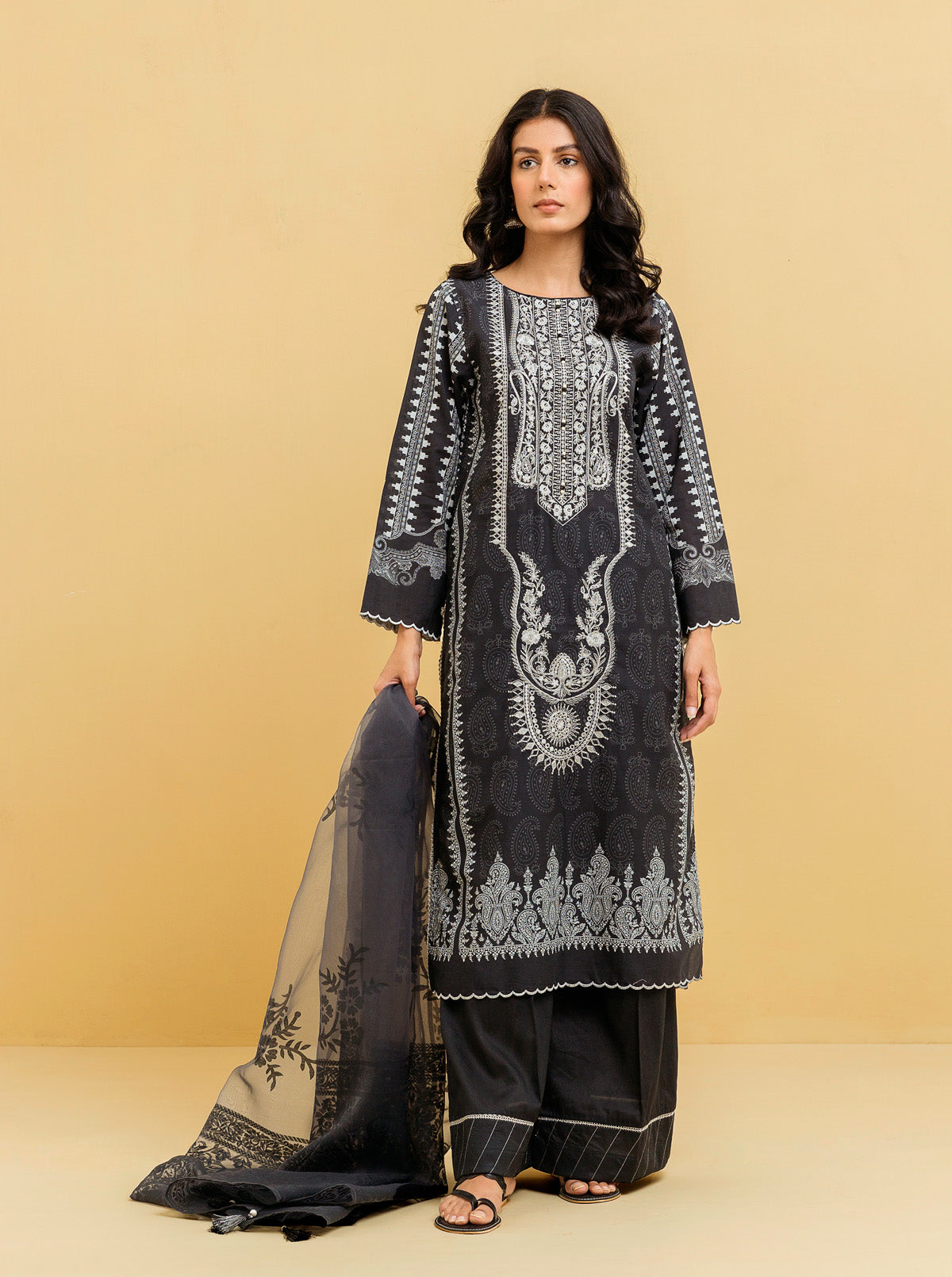 3 Piece - Embroidered Lawn Suit - Midnight Dust