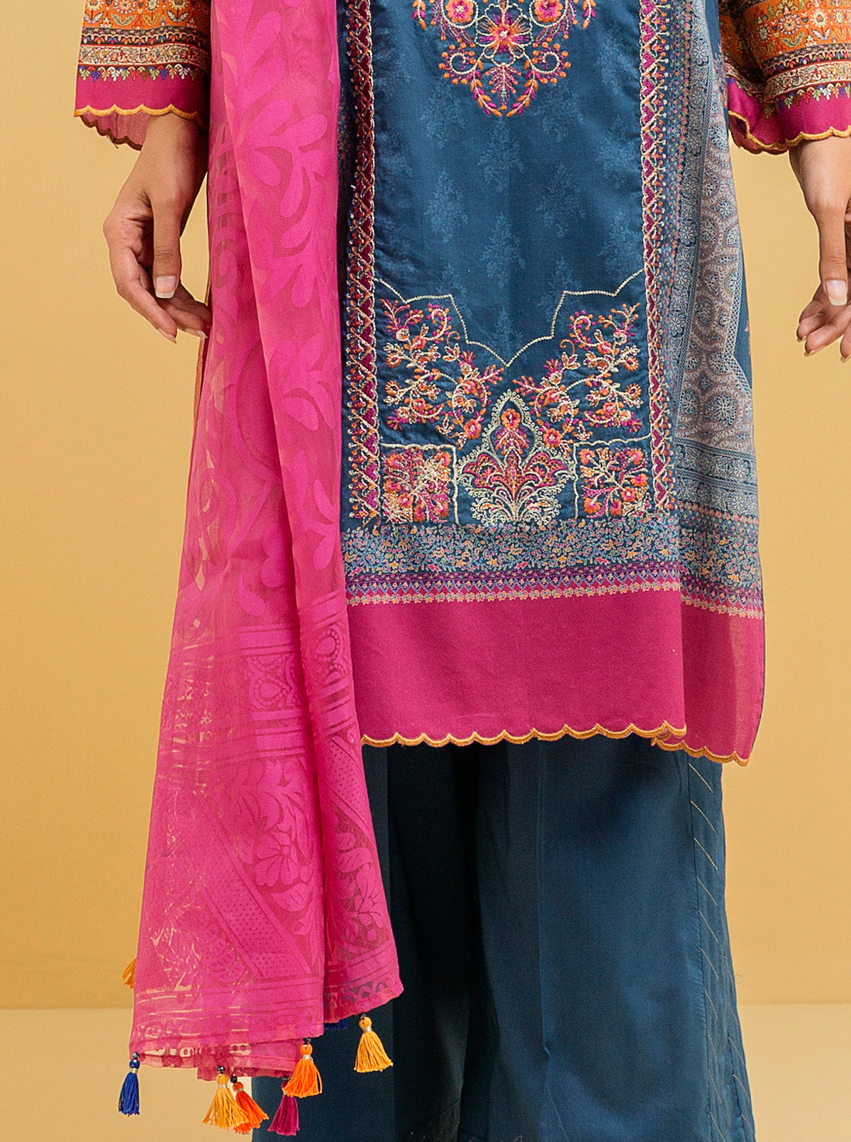 3 Piece - Embroidered Lawn Suit - Glamour Gleam