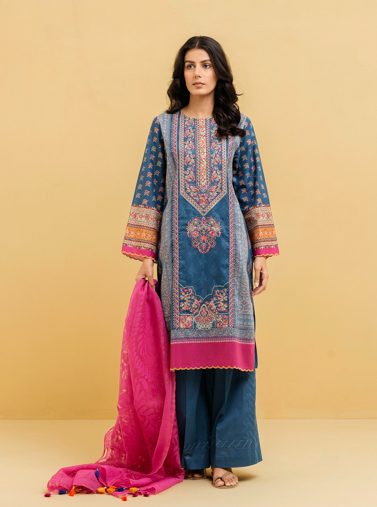 3 Piece - Embroidered Lawn Suit - Glamour Gleam