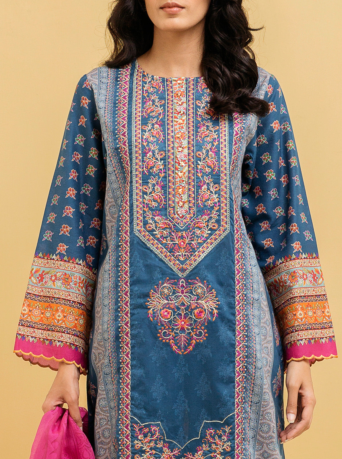 3 Piece - Embroidered Lawn Suit - Glamour Gleam