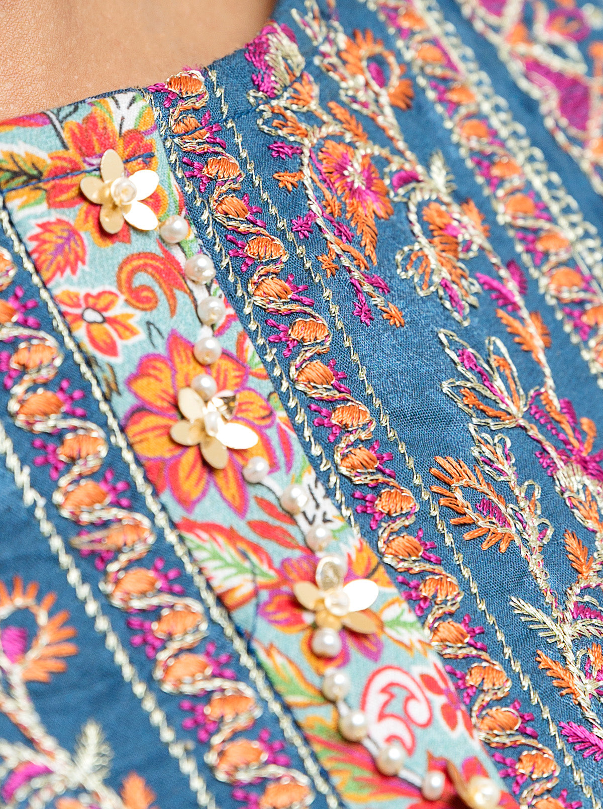 3 Piece - Embroidered Lawn Suit - Glamour Gleam