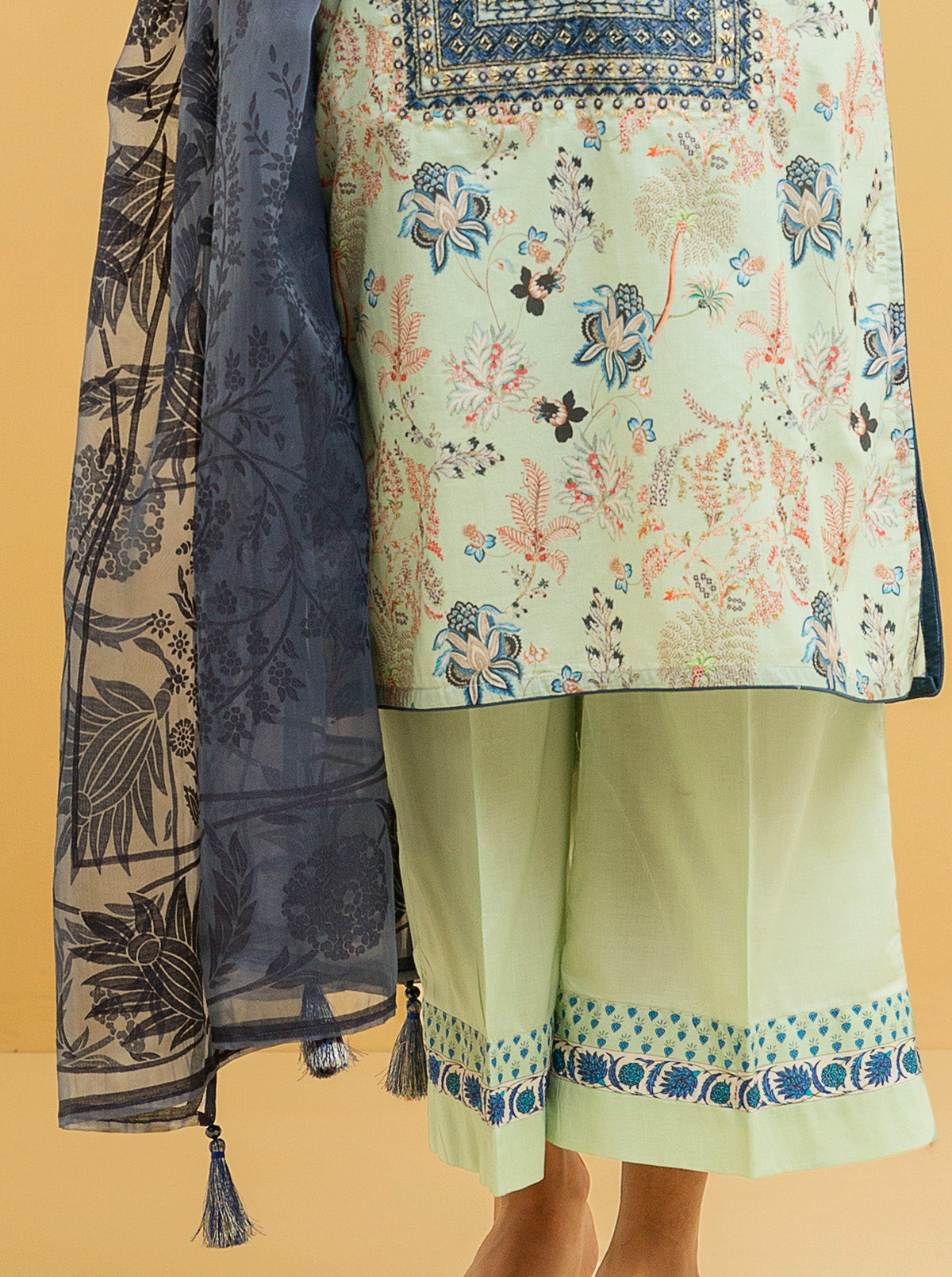 3 Piece - Embroidered Lawn Suit - Chintz Charm