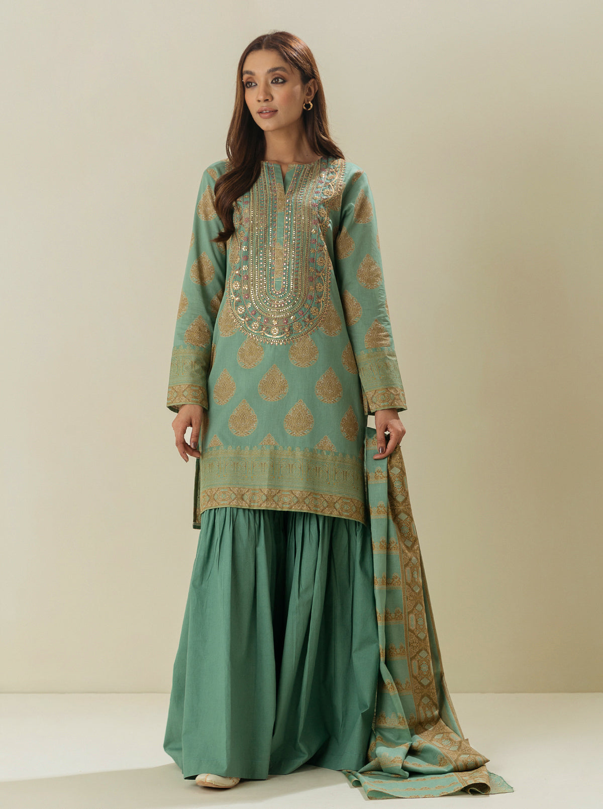 2 Piece - Embroiderd Lawn Suit - Breezy Sun