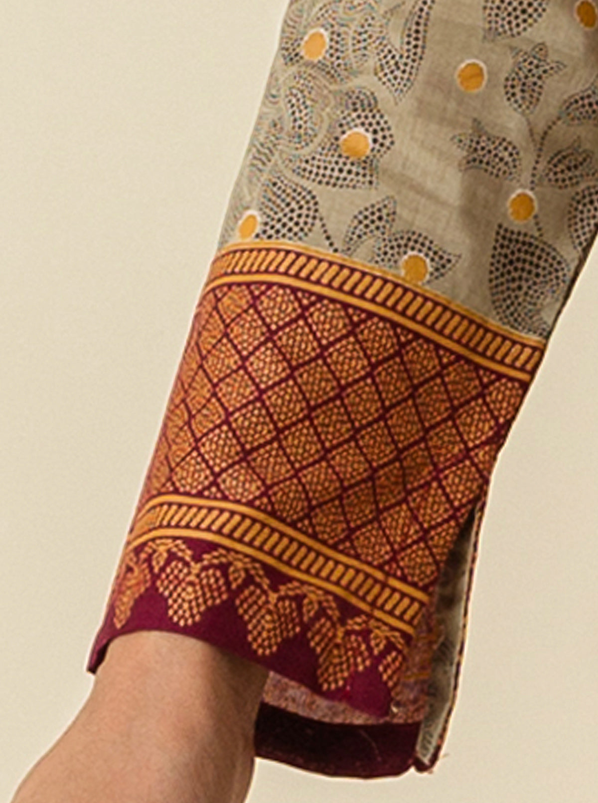 2 PIECE - EMBROIDERD LAWN SUIT - WHITE SAND