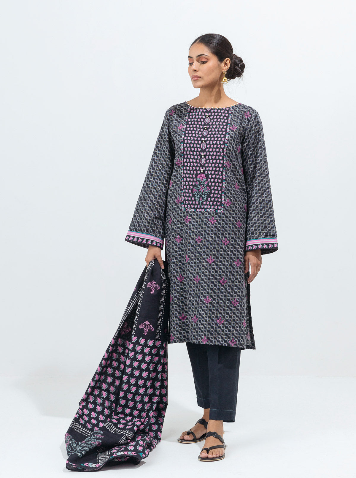 3 Piece - Printed Khaddar Suit - Ethnic Chic