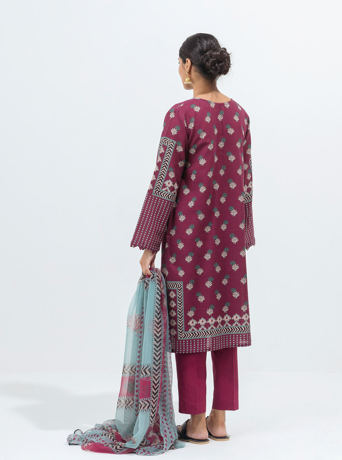 3 Piece - Printed Khaddar Suit - Fuchsia Flora