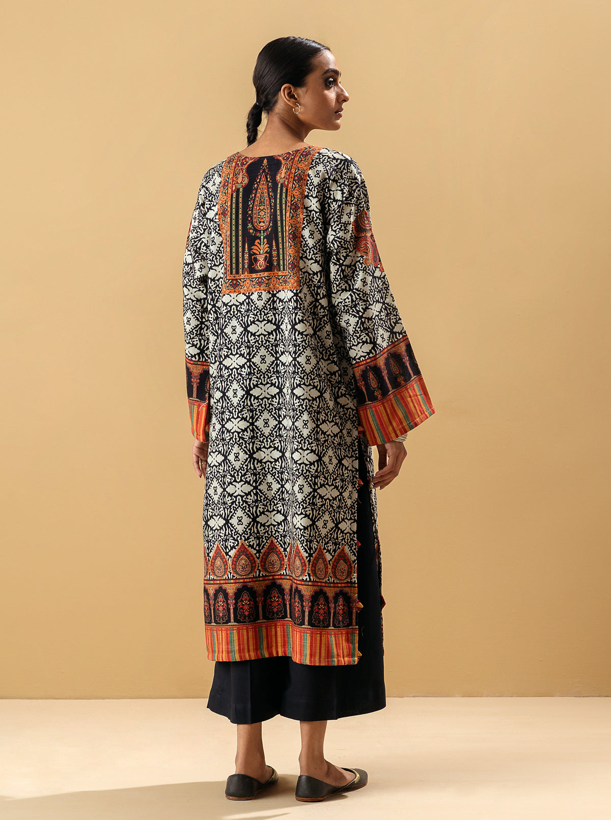 1 PIECE - PRINTED KHADDAR SHIRT - VIVID LEGAEY