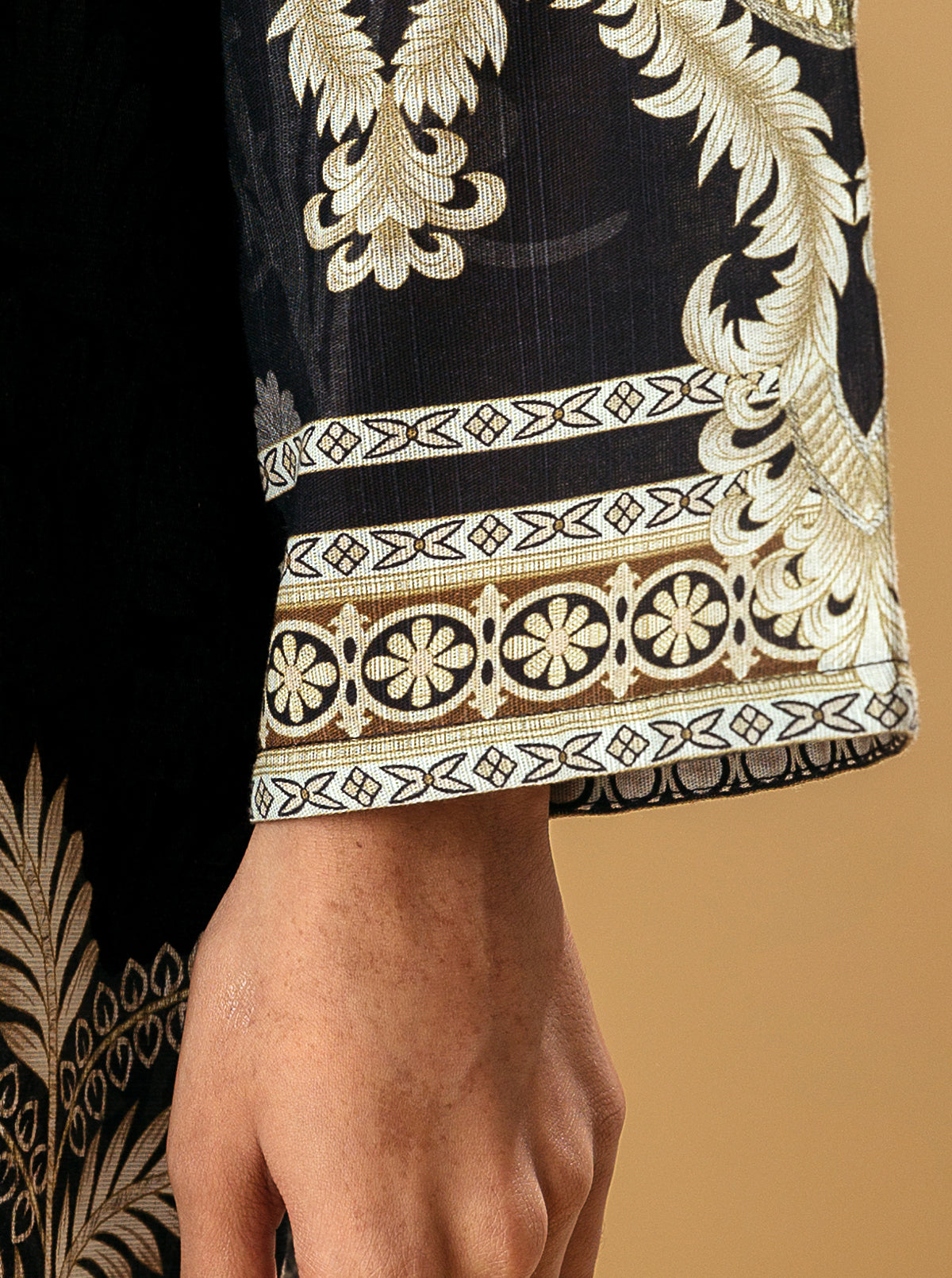 1 PIECE - PRINTED KHADDAR SHIRT - EBONY GARGEN
