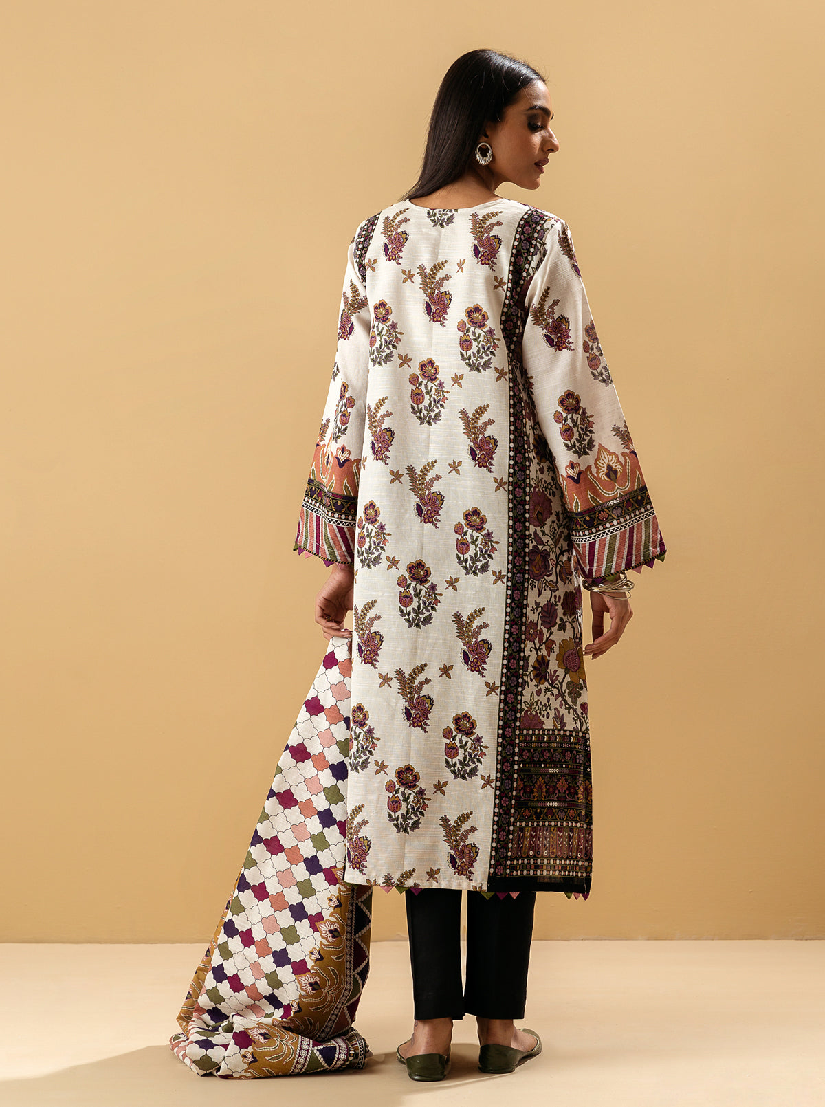 2 Piece - Printed Khaddar Suit - Lvis Orchid