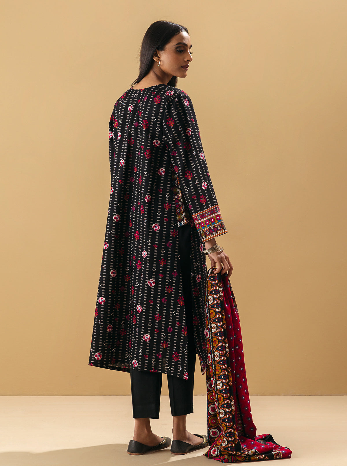 2 Piece - Printed Khaddar Suit - Folk Lore