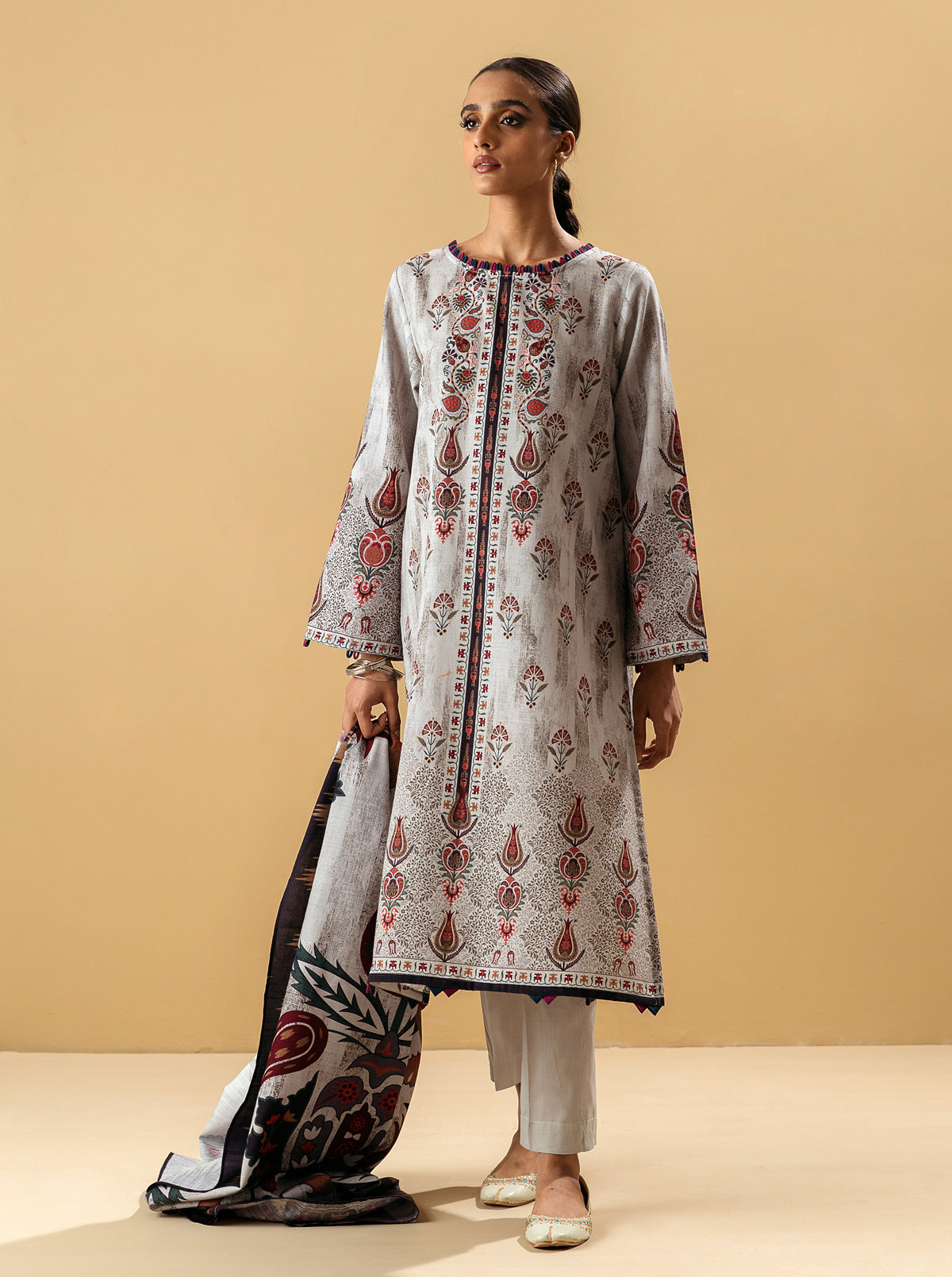 3 Piece - Printed Khaddar Suit - Modern Bequest