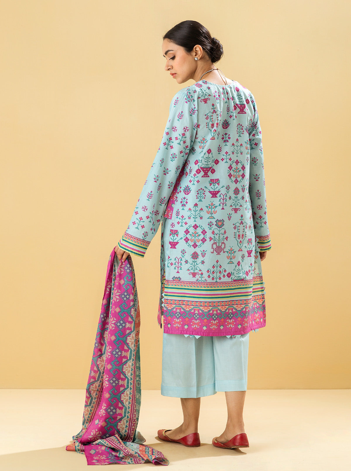 2 PIECE - PRINTED LAWN SUIT - ETHNIC ELEGANCEMB3S22U25-MULTI-2000000196144-2PC