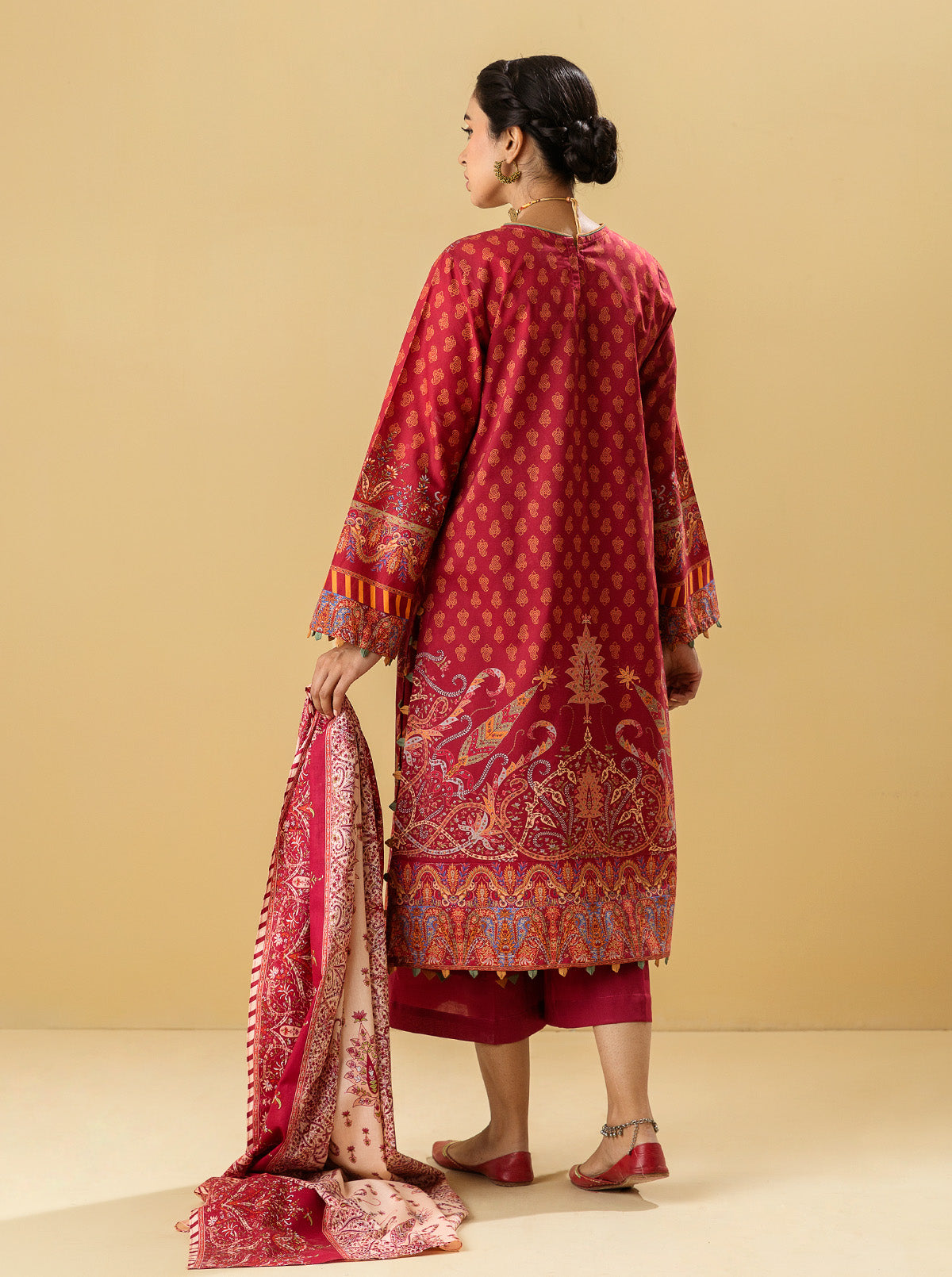 3 Piece - Embroidered Lawn Suit - Oriental Red