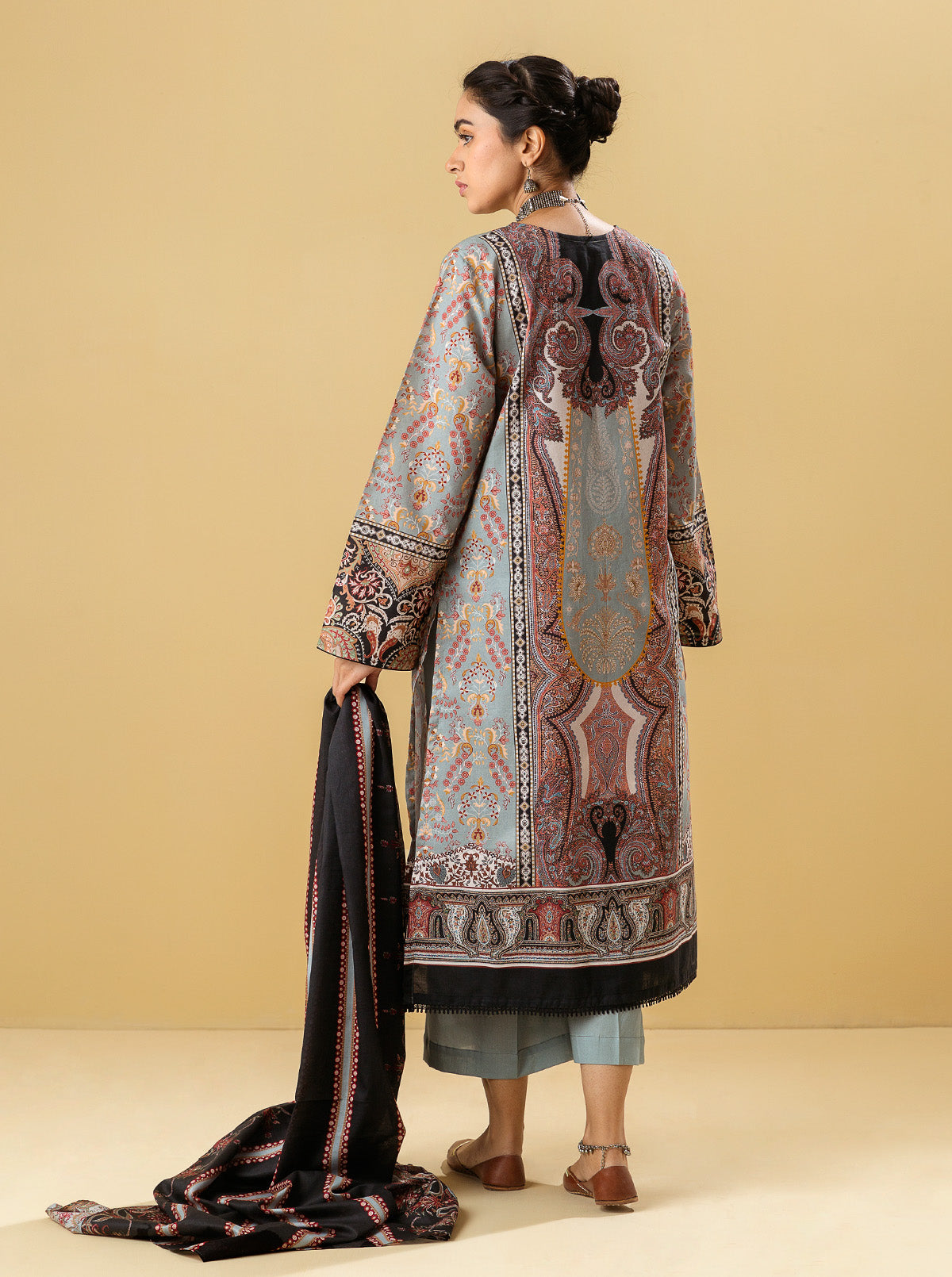 3 Piece - Embroidered Lawn Suit - Summer Breeze