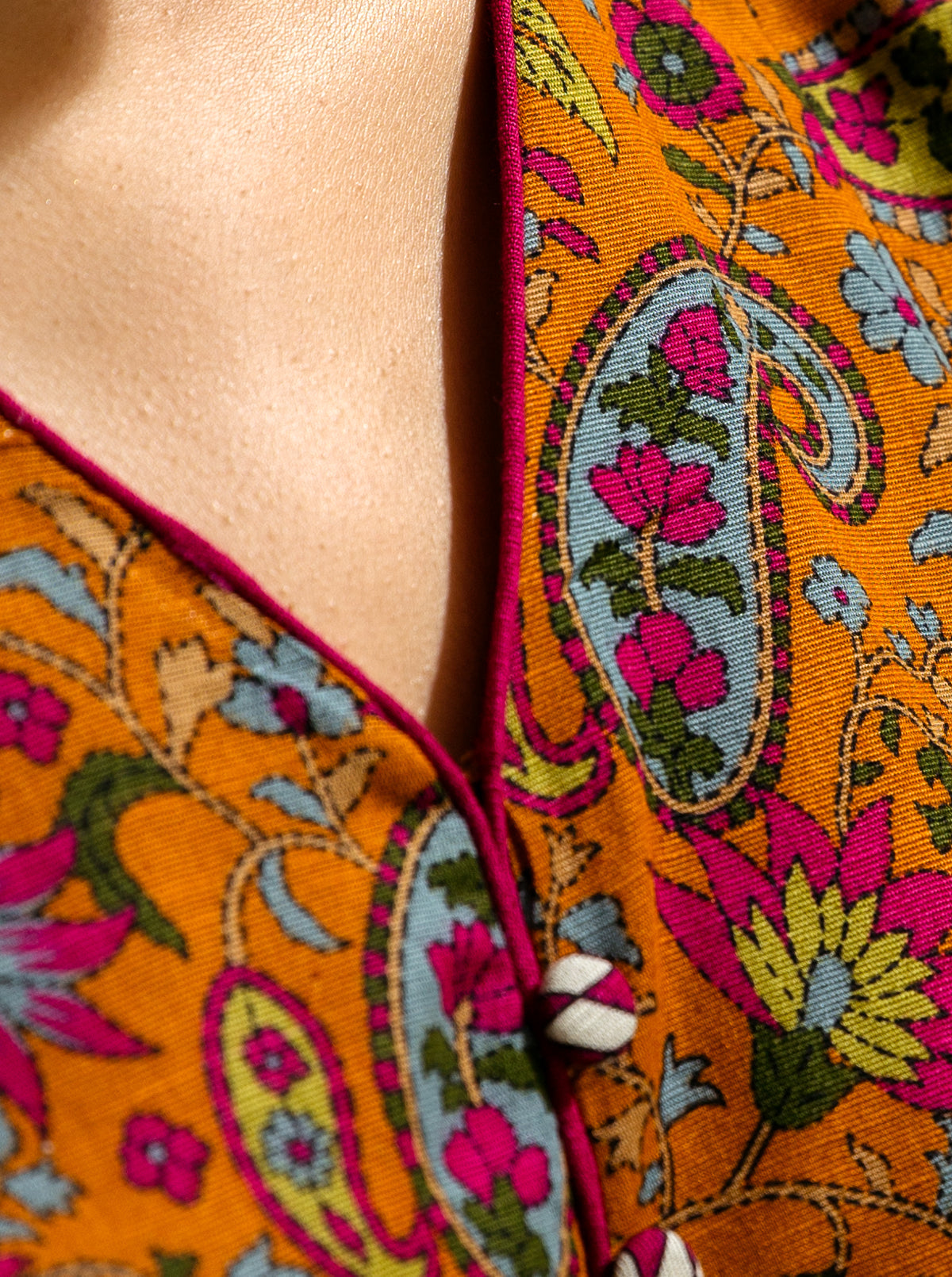 2 Piece - Printed Khaddar Suit - Straw Harrest