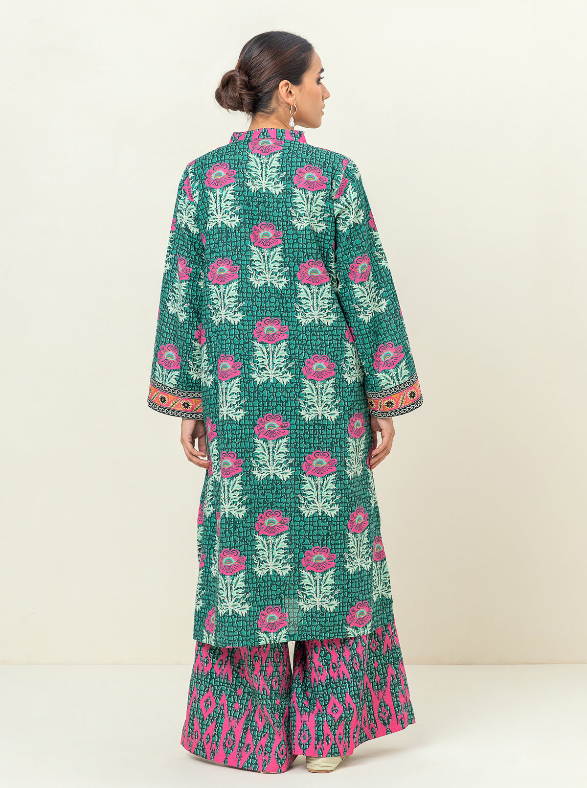 2 Piece - Printed Khaddar Suit - Meadow Melody