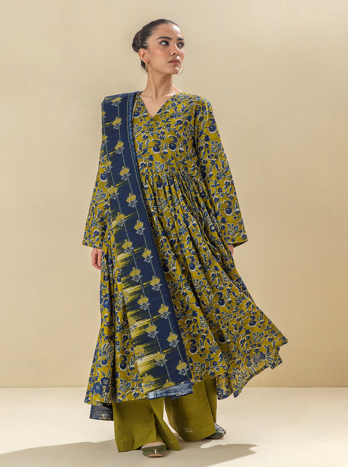 3 Piece - Printed Khaddar Suit - Sunny Trail