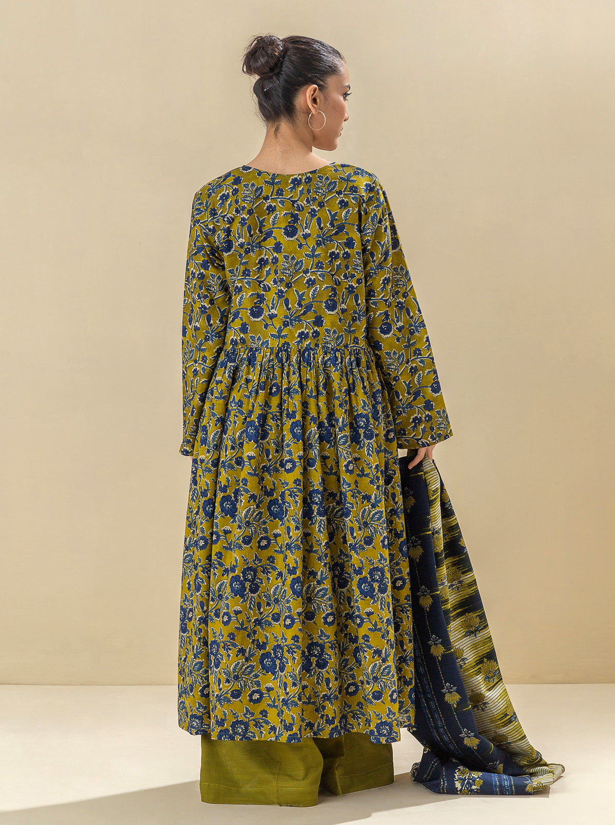 3 Piece - Printed Khaddar Suit - Sunny Trail