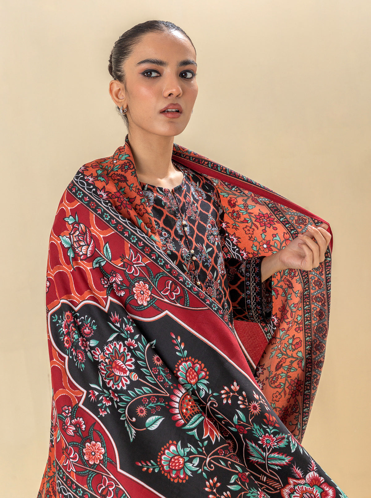 2 Piece - Printed Khaddar Suit With Herringbone Shawl - Ebony Sunrise