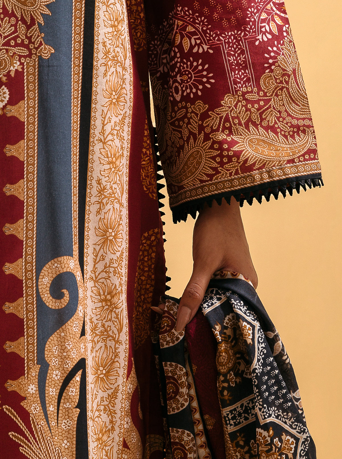 2 PIECE - PRINTED LAWN SUIT - CRIMSON PAISLEYMB4S22U24-MAROON-2000000204096-2PC