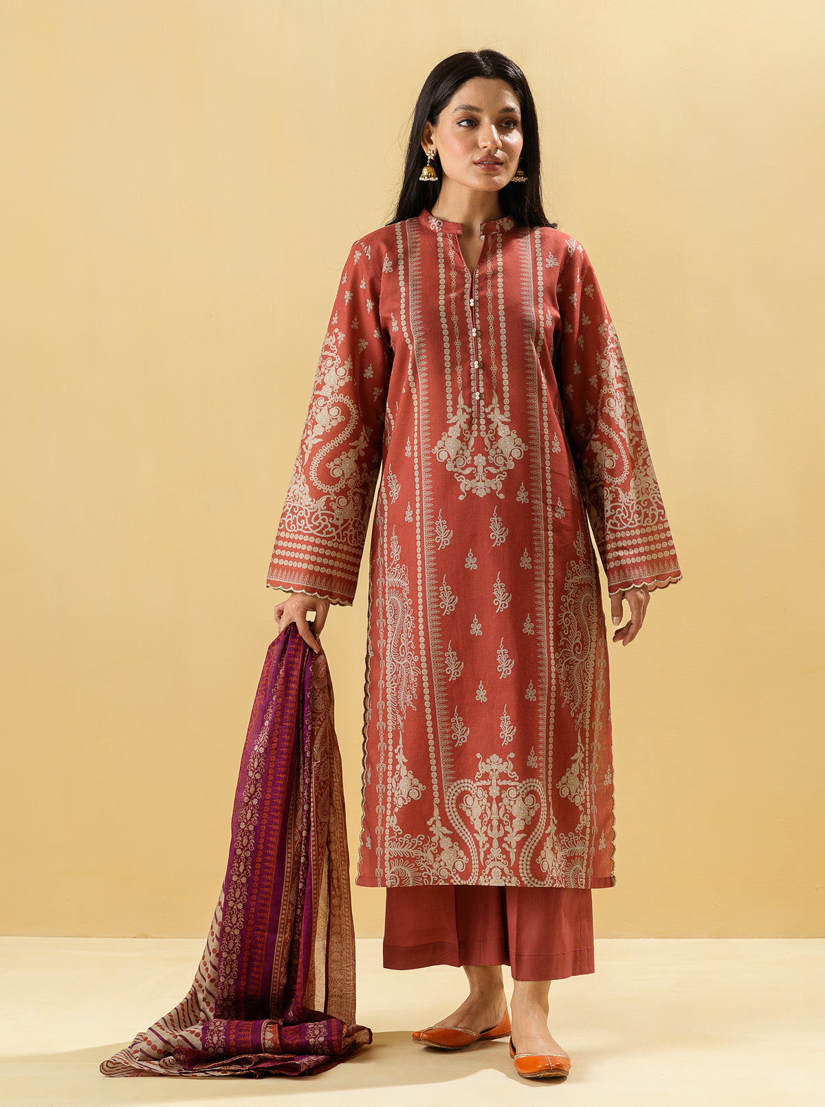 3 PIECE - PRINTED LAWN SUIT - DELICATE DECO