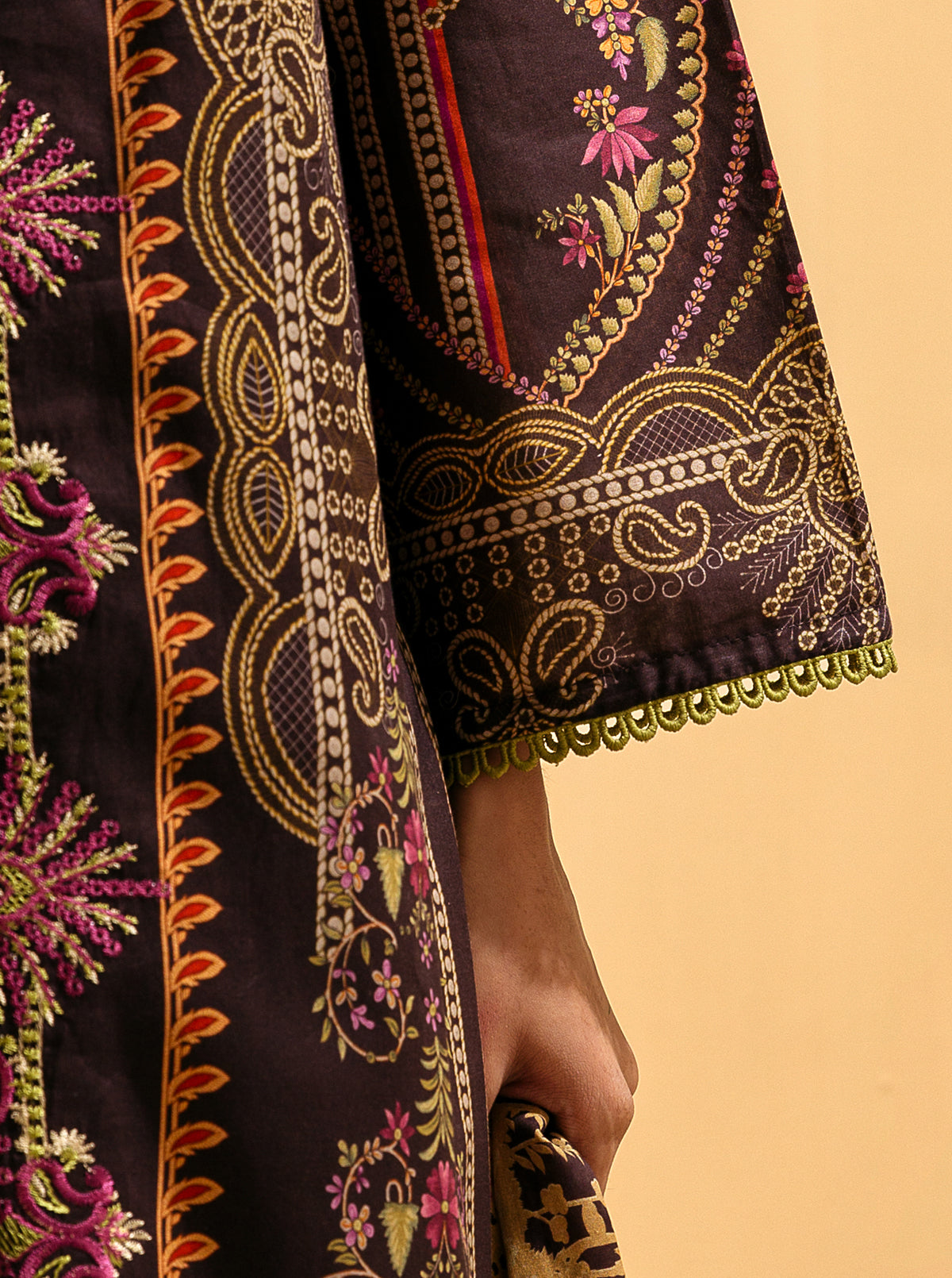 3 Piece - Embroidered Lawn Suit - Classic Ethnic