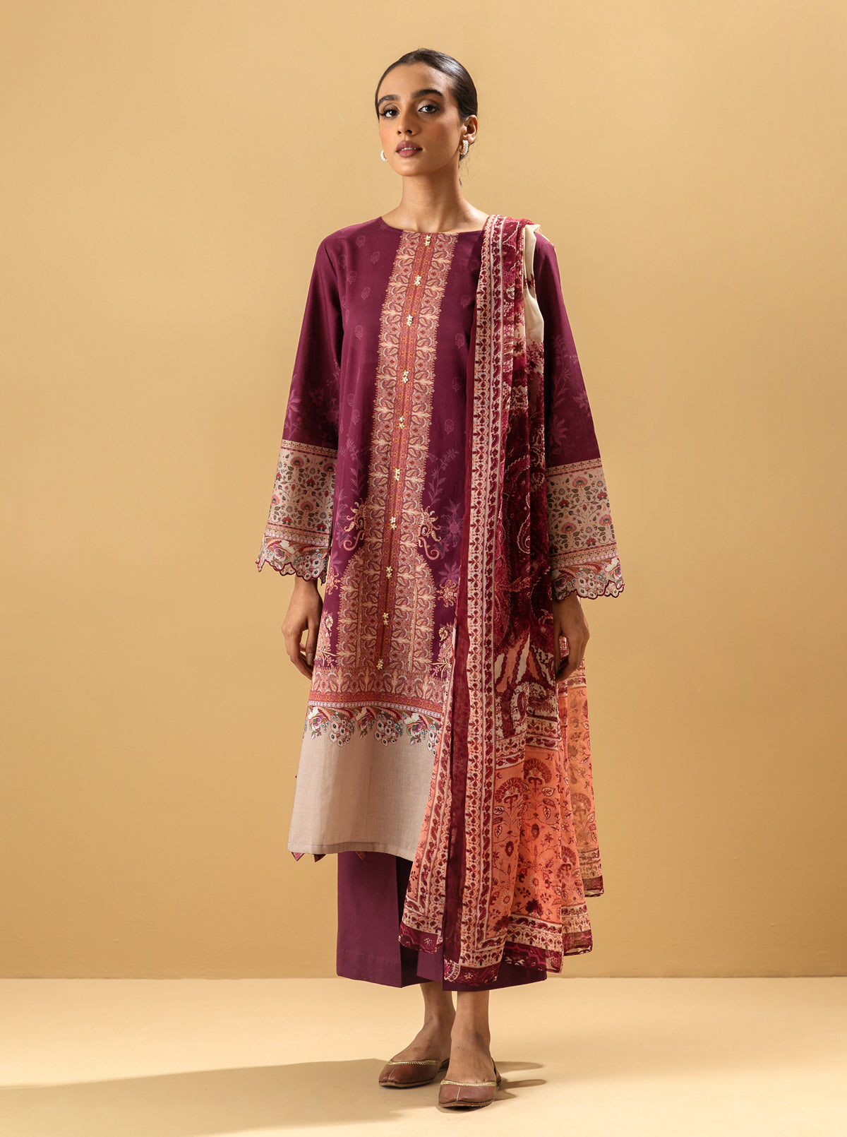 3 PIECE - PRINTED LAWN SUIT - MAGENTA HAZEMB4S22U48-MAROON-2000000206878-3PC