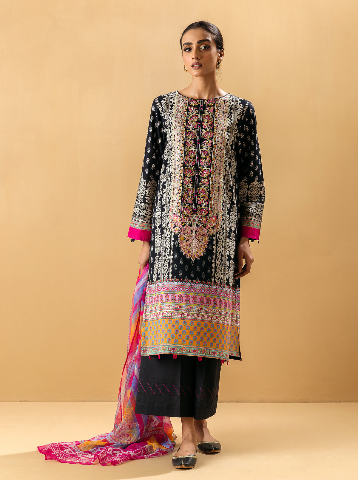 3 PIECE - EMBROIDERED LAWN SUIT - GYPSY GEMSMB4S22U52-BLACK-2000000203484-3PC