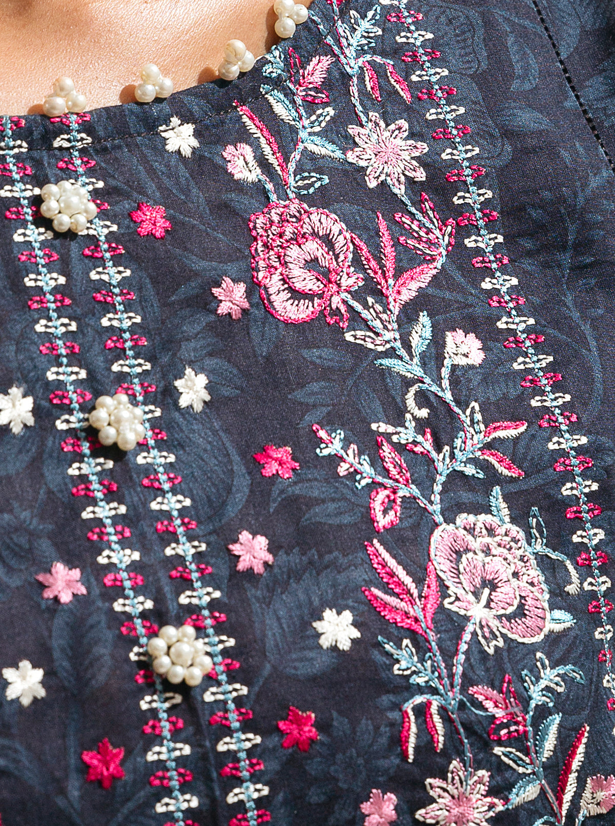 3 Piece - Embroidered Lawn Suit - Baritone Bricks