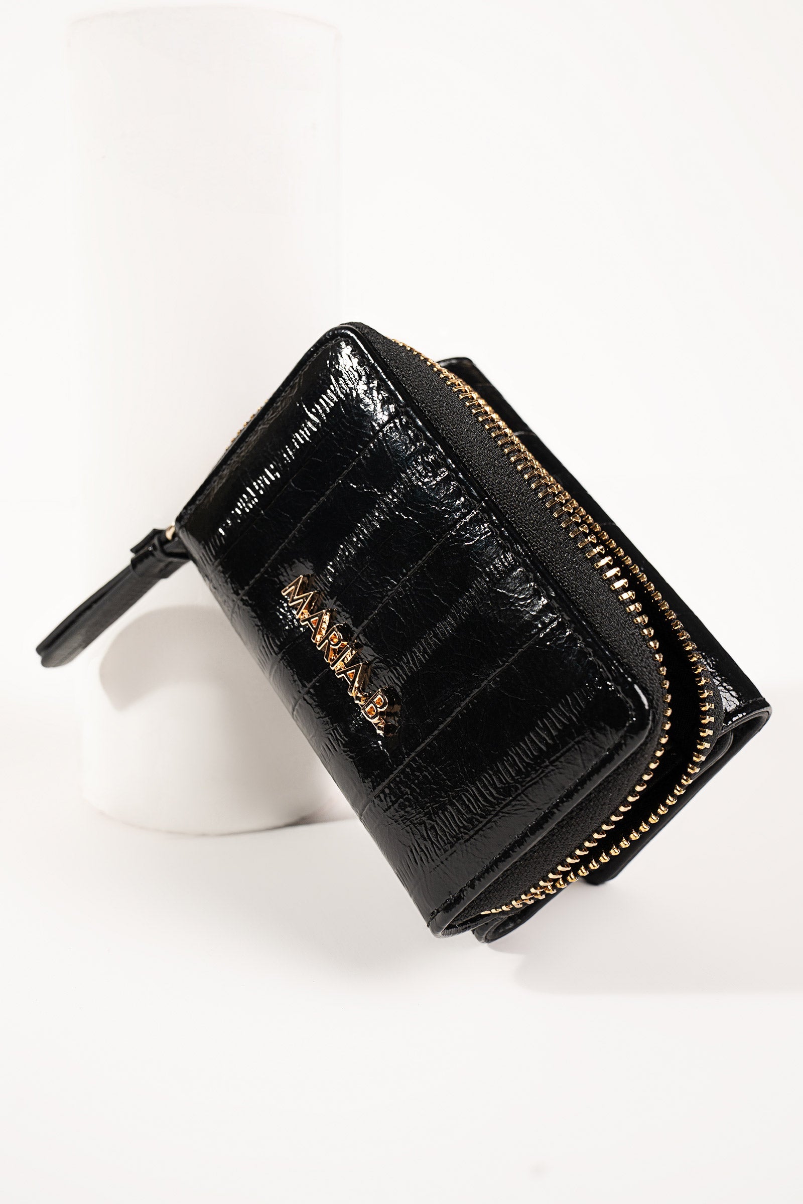 https://cdn.shopify.com/s/files/1/0620/8788/9062/files/MBG-SS26-03Black_B.jpg?v=1778070940