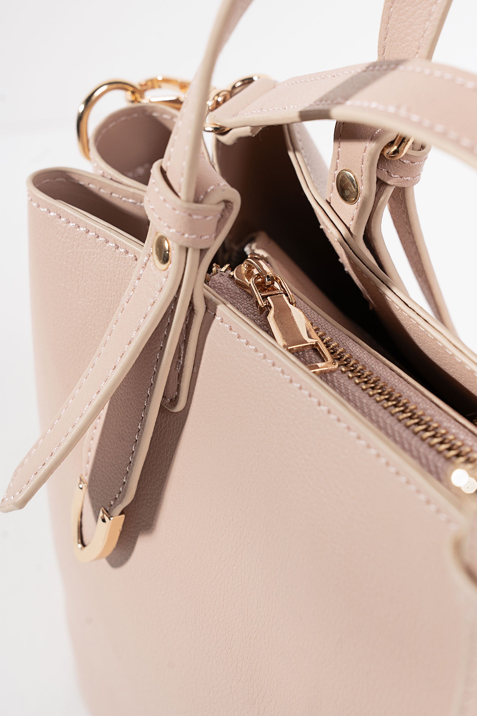 https://cdn.shopify.com/s/files/1/0620/8788/9062/files/MBG-SS26-14Pink_G.jpg?v=1778070478