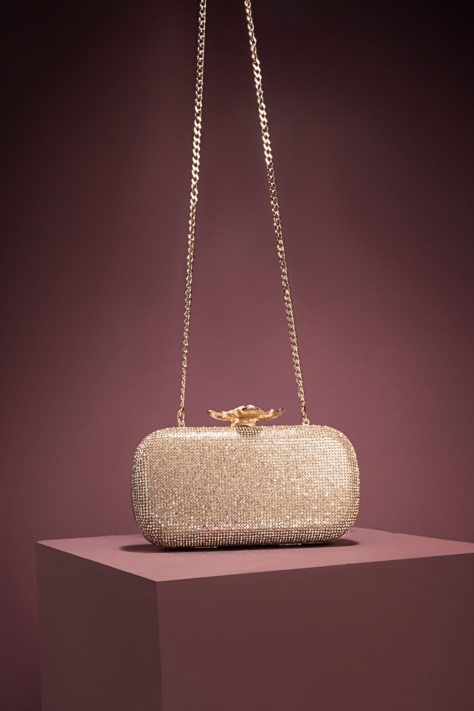 https://cdn.shopify.com/s/files/1/0620/8788/9062/files/MBG-SS26-21Gold_A.jpg?v=1777896796