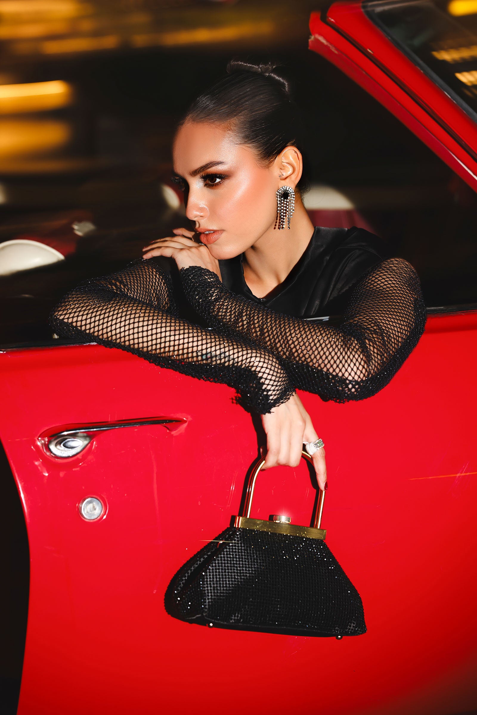https://cdn.shopify.com/s/files/1/0620/8788/9062/files/MBG-W25-12_Black_Closeup_C.jpg?v=1763735508