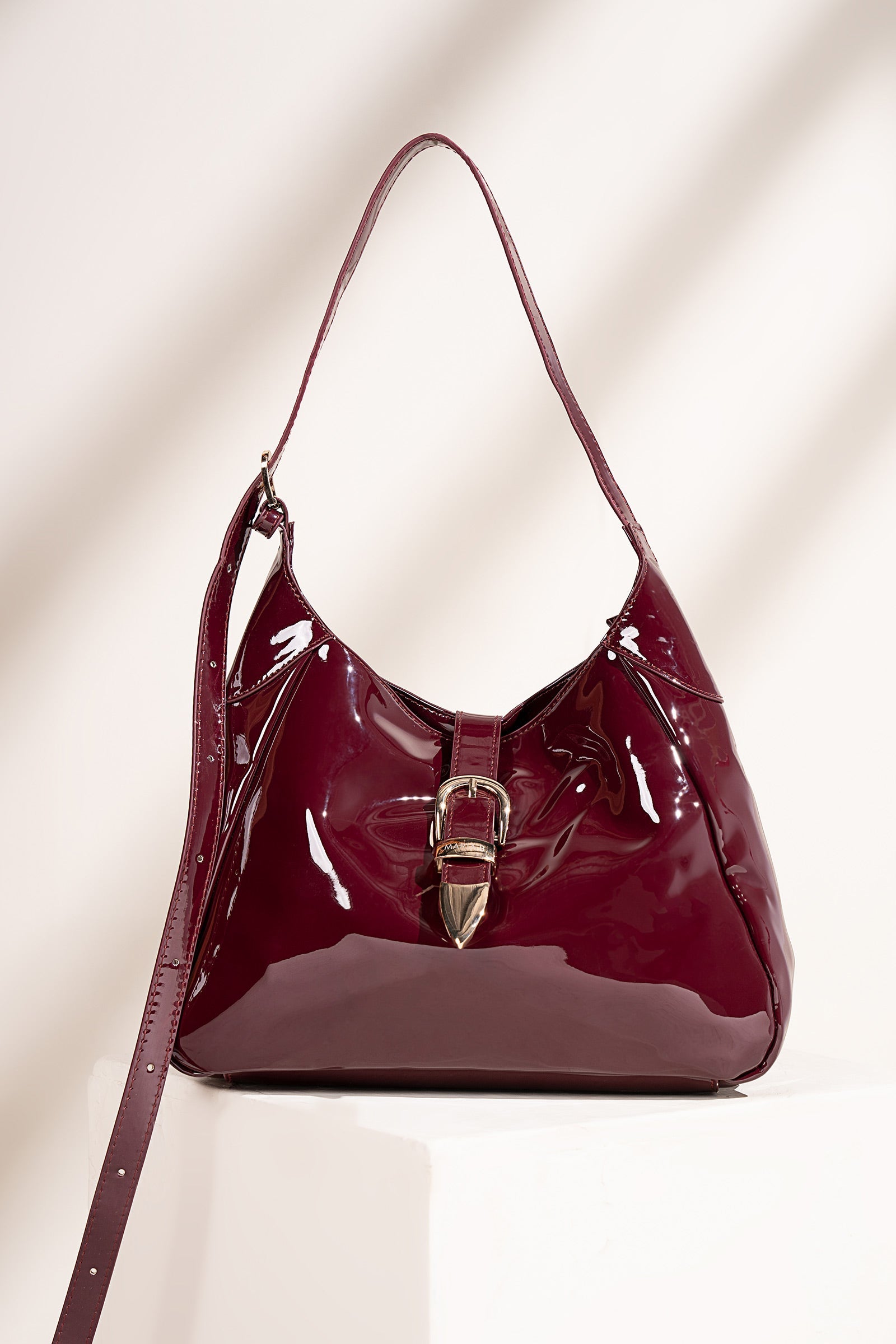 https://cdn.shopify.com/s/files/1/0620/8788/9062/files/MBG-W25-14RedFront_A.jpg?v=1763735764