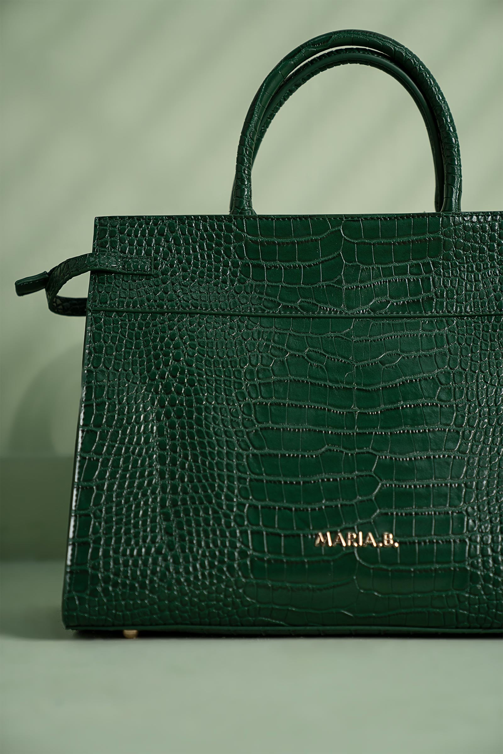 https://cdn.shopify.com/s/files/1/0620/8788/9062/files/MBG-W25-18GreenCloseup_D.jpg?v=1763735971