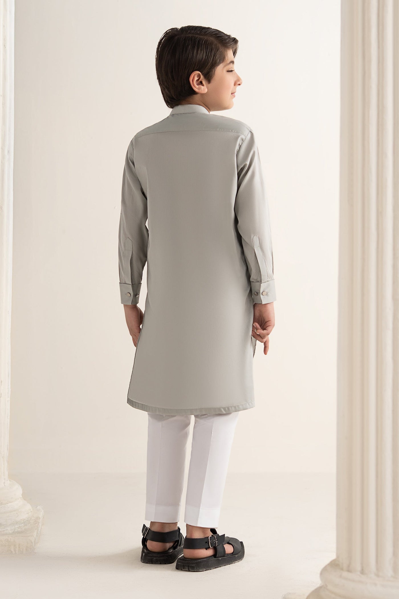 Embroidered Blended Kurta