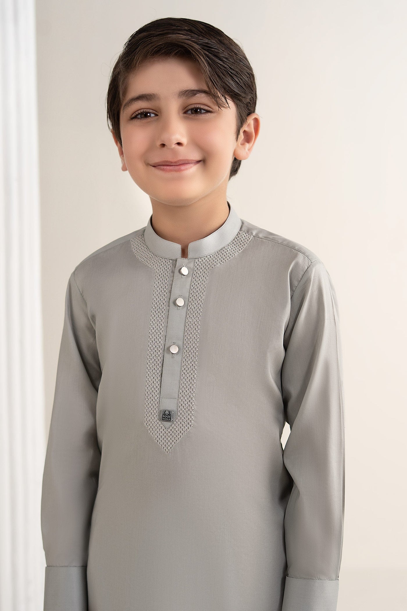 https://cdn.shopify.com/s/files/1/0620/8788/9062/files/MBKKRSS26-28SliverCloseup_C.jpg?v=1780660120